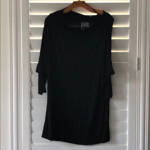 Black 3/4 sleeve tunic